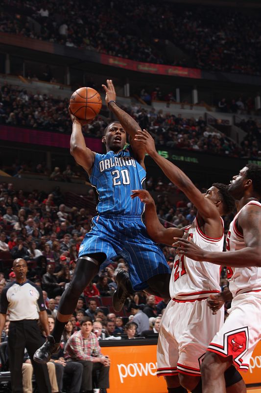 同时带动了 同时带动了