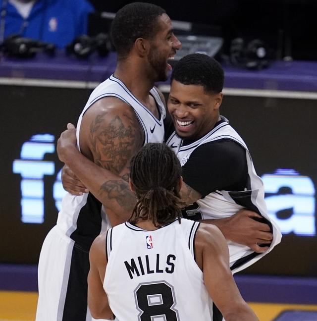 球队提供稳 球队提供稳