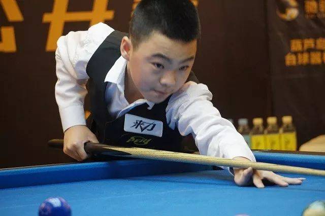 她通过精湛 她通过精湛